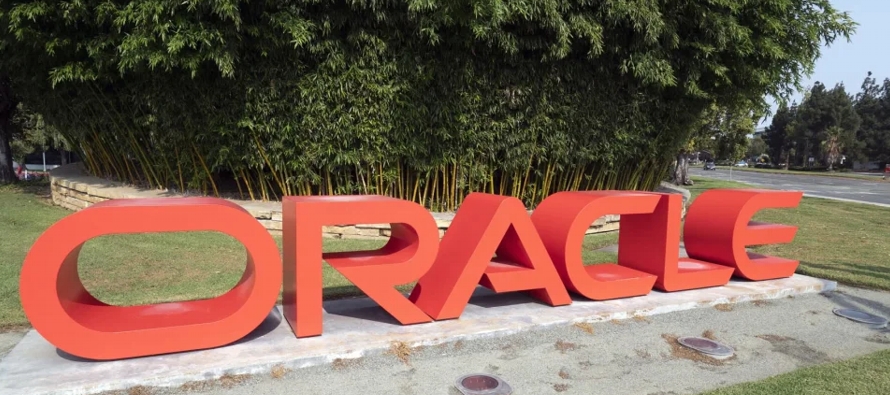 Oracle señala en un comunicado que espera completar la oferta pública de...