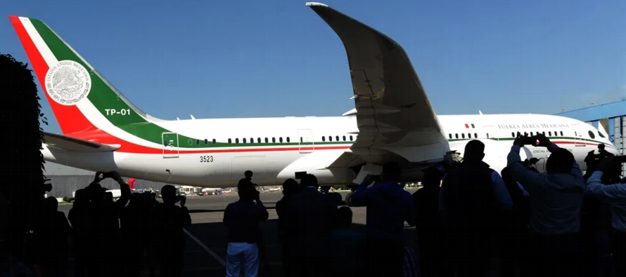 López Obrador afirmó que el avión presidencial de México se...