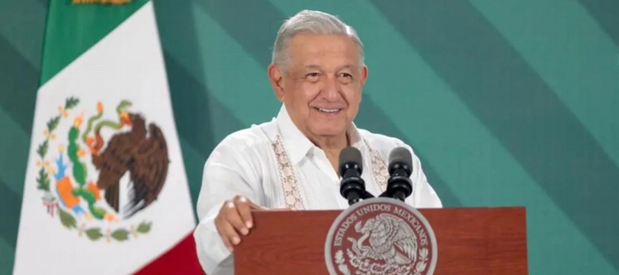 López Obrador argumentó que, si la empresa quebraba, afectaría...