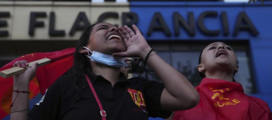 Durante la mañana del miércoles se registraron marchas de estudiantes en Quito, cuyos...