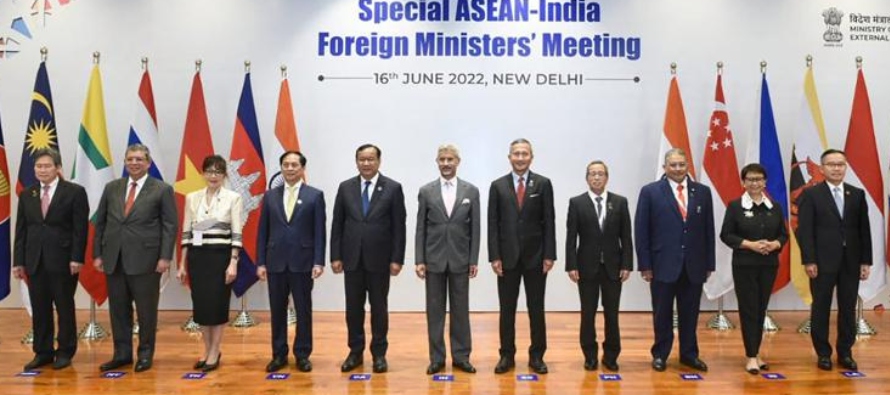 La ministra de Relaciones Exteriores de Singapur, Vivian Balakrishnan, declaró que las...