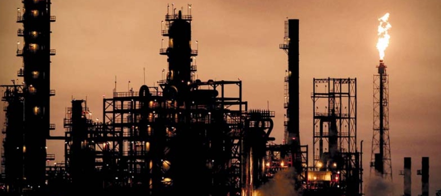 Sechin destacó que al renunciar al petróleo y gas rusos, Europa se ha convertido...