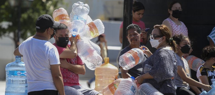 La crisis que vive Monterrey deriva de una sequía que se ha prolongado por casi seis...