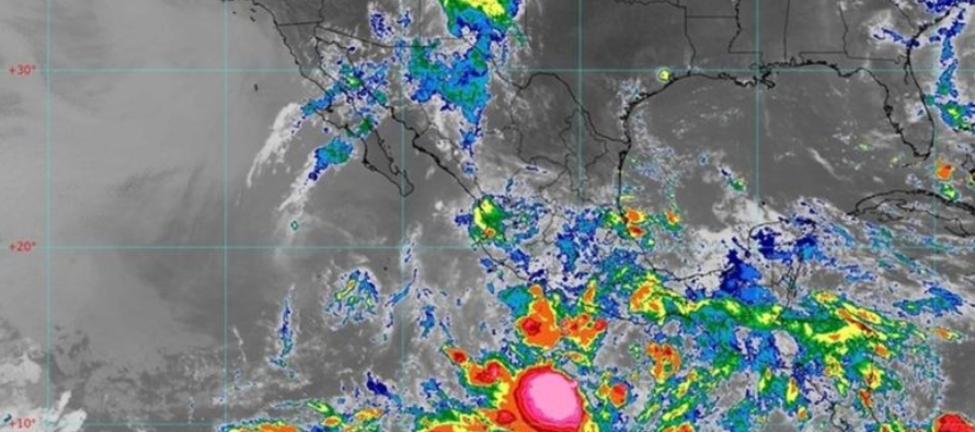 Celia recuperó fuerza de tormenta tropical en el océano Pacífico frente a las...