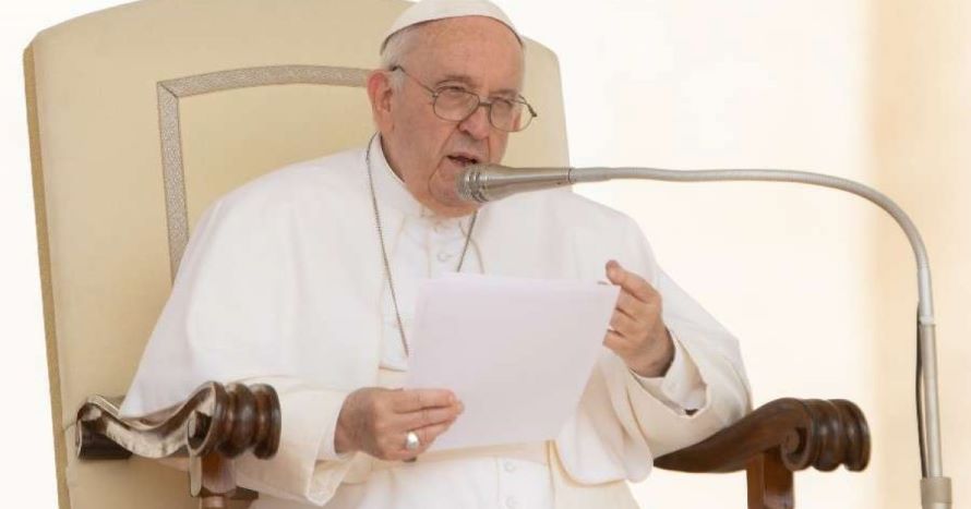 La sabiduría de los ancianos, afirmó el Papa en su catequesis, reside en el aprender...