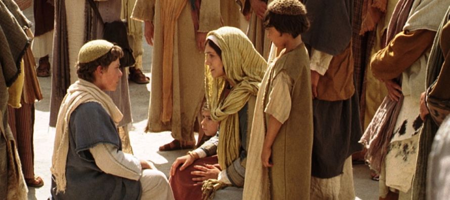 Los padres de Jesús iban todos los años a Jerusalén a la fiesta de la Pascua....