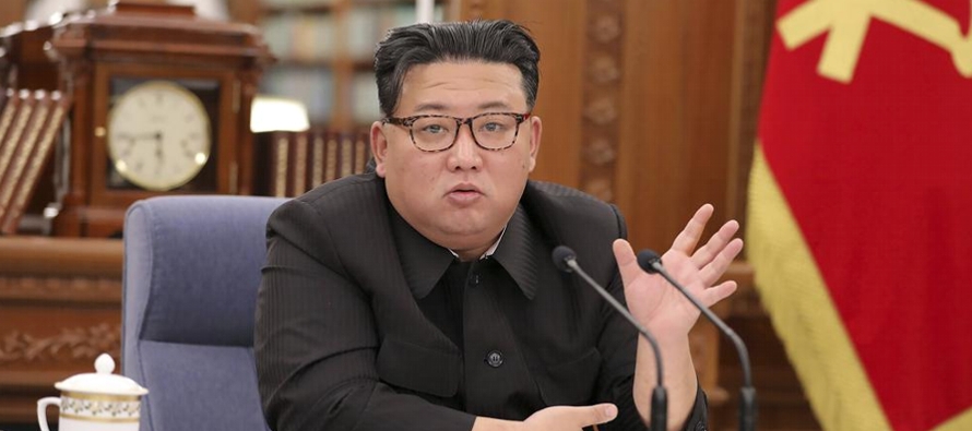 Según la KCNA, las autoridades norcoreanas instaron a residentes y trabajadores a cumplir...