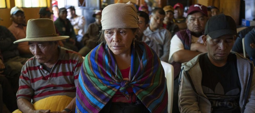 En Tzucubal, una comunidad indígena humilde, las familias de Wilmer y Melvin viven un...
