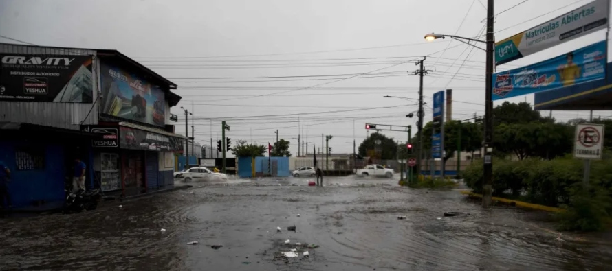 La última vez que Costa Rica sufrió el impacto directo de un huracán fue en el...
