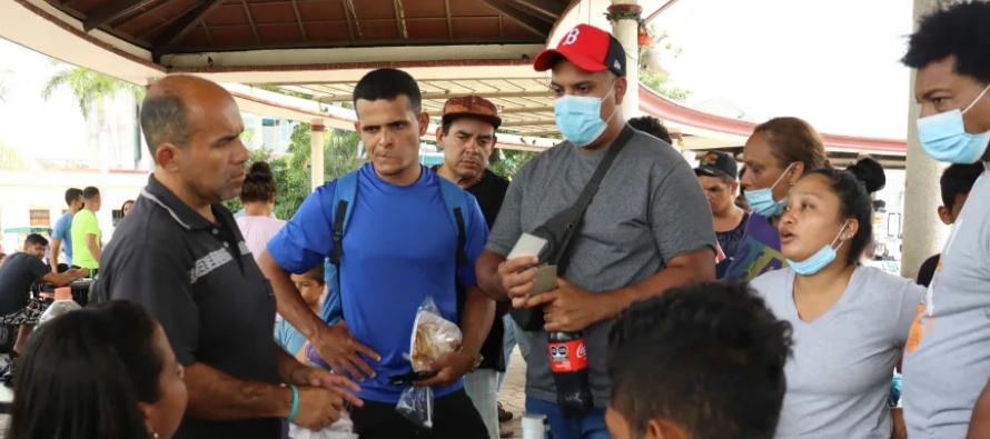 Migrantes en sur de México piden condiciones para evitar tragedias como Texas