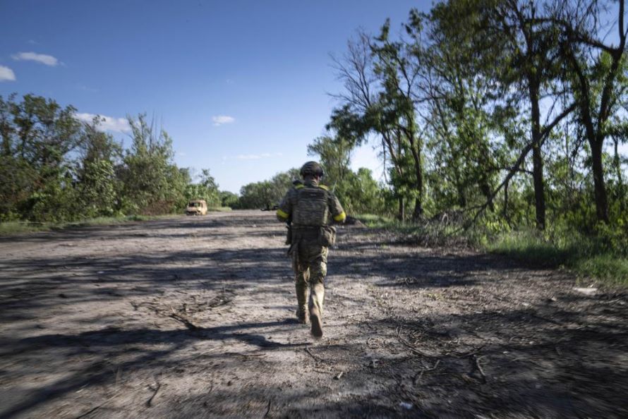De confirmarse, la toma rusa de la provincia de Luhansk proporcionaría a sus fuerzas una...
