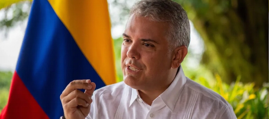 Maduro, acusó al presidente Duque de estar detrás de los ataques que supuestamente se...