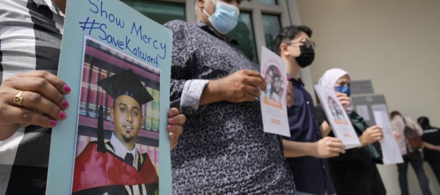 Anti-Death Penalty Asia Network entregó un memorando a la embajada de Singapur solicitando...