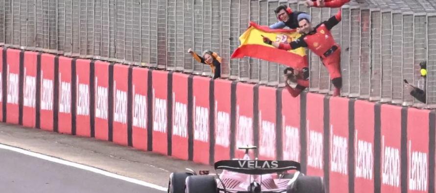 Sainz logró el trigésimo tercer triunfo español en la división de honor...