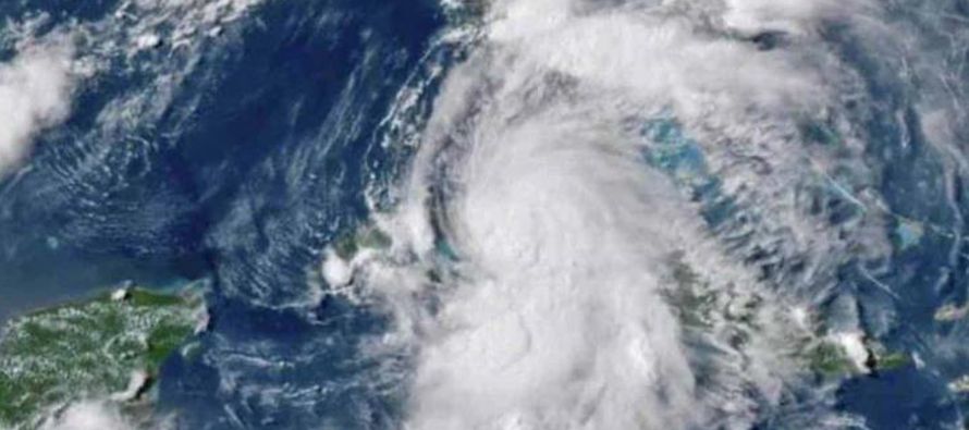 Una nueva tormenta tropical se formó el sábado a gran distancia de la costa del...