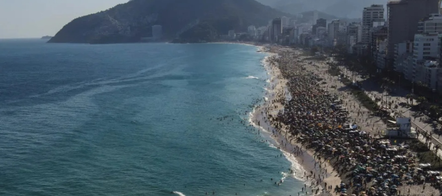 Según datos de la patronal, el turismo brasileño acumuló pérdidas por...