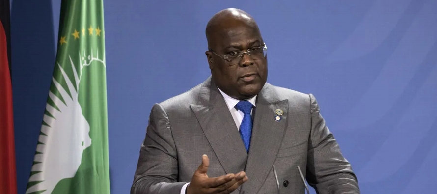 "Esta subasta (...) expone a los congoleños a la corrupción, la violencia y la...