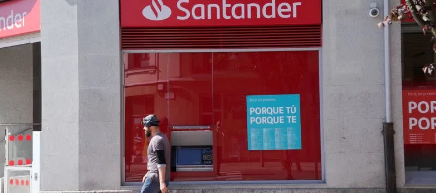 Aunque el Santander no proporcionó ningún detalle financiero de su oferta no...