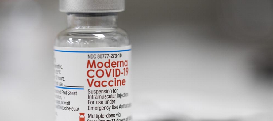 El pedido de la vacuna bivalente sigue al anuncio el mes pasado de que el gobierno federal...