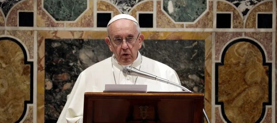 El Sumo Pontífice hizo estas declaraciones en un discurso a los diplomáticos...