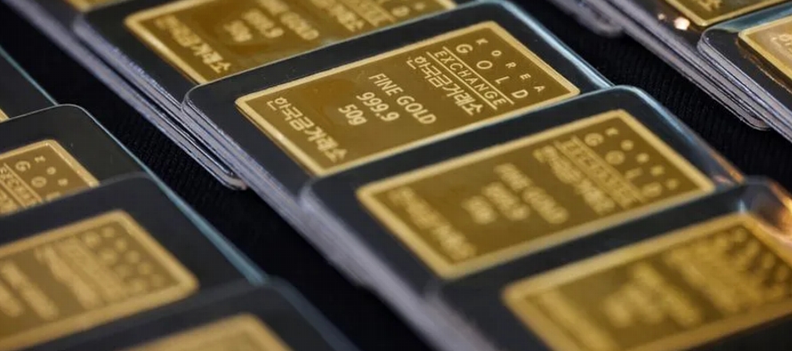 Tras haber declinado en las dos últimas sesiones, el oro al contado ganaba un 0,2%, a...
