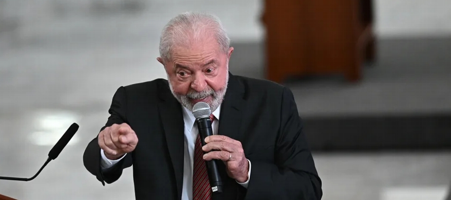 En su primer viaje internacional desde que el 1 de enero asumió el poder, Lula...