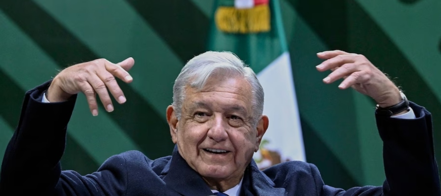 Si algo sabe hacer bien López Obrador es eso. Lo ha ensayado históricamente y ahora,...