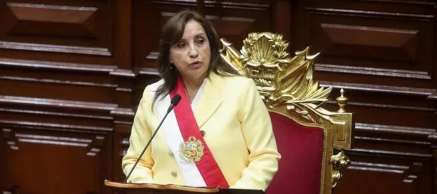 Presidenta peruana llama al Congreso a aprobar elecciones anticipadas "lo antes posible"