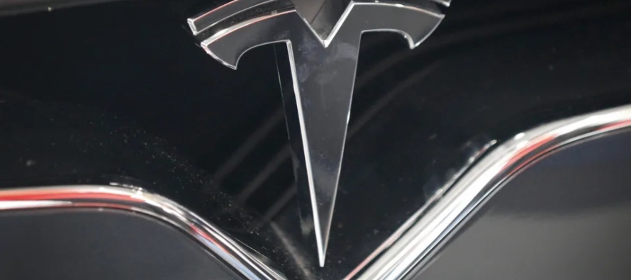 Tesla tuvo un beneficio récord de 12,556 millones de dólares en 2022