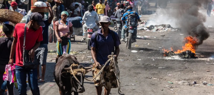 Haití vive hoy una jornada de aparente calma, después de los actos violentos de la...