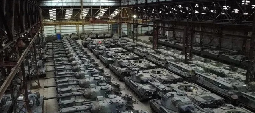 Dinamarca, Alemania y los Países Bajos declararon que su iniciativa Leopard 1 estaba abierta...