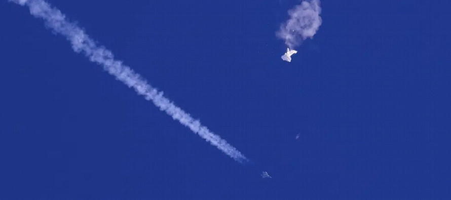 China dice que el globo era una nave aérea meteorológica no tripulada desviada de su...