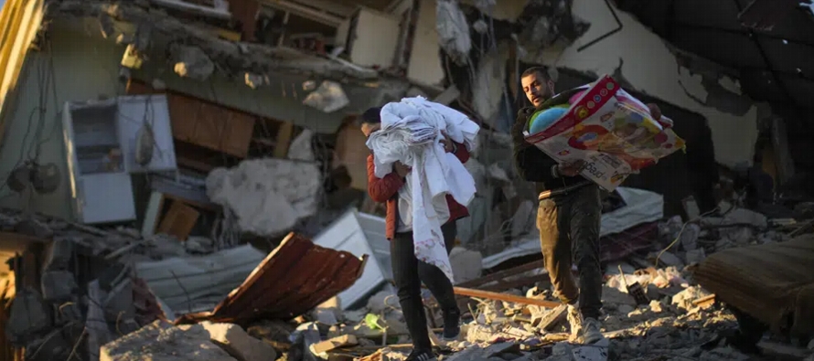 La agencia turca de manejo de desastres actualizó el número de fallecidos en la...