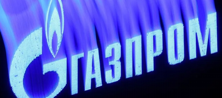 Gazprom, que posee alrededor del 15% de las reservas mundiales y emplea a unas 490,000 personas, es...