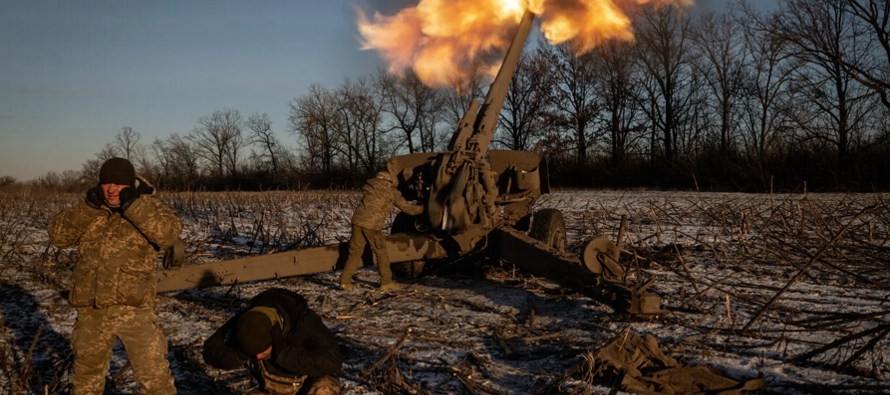 Continuaban los combates en Ucrania tras cumplirse el aniversario de la invasión rusa, y las...