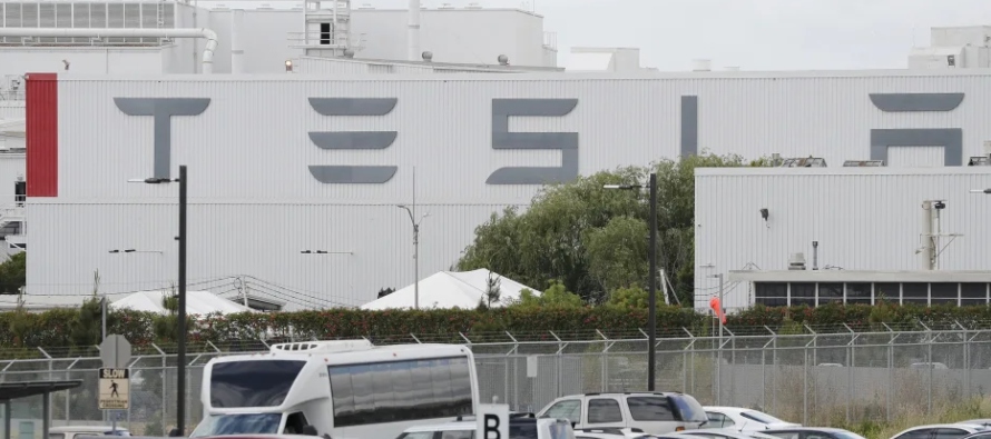 La planta será la primera de producción de automóviles de Tesla en...
