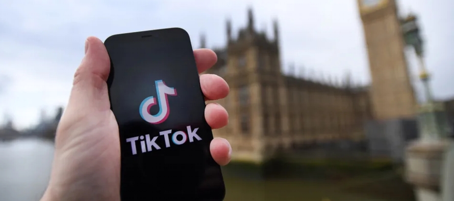 Según el portavoz, TikTok ha empezado a implementar un plan para proteger los datos de los...