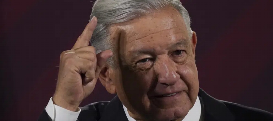 López Obrador opinó que se han perdido los valores familiares en Estados Unidos...