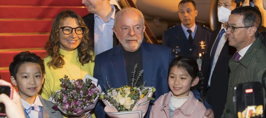Lula llegó a China el miércoles por la noche y tenía previsto reunirse el...
