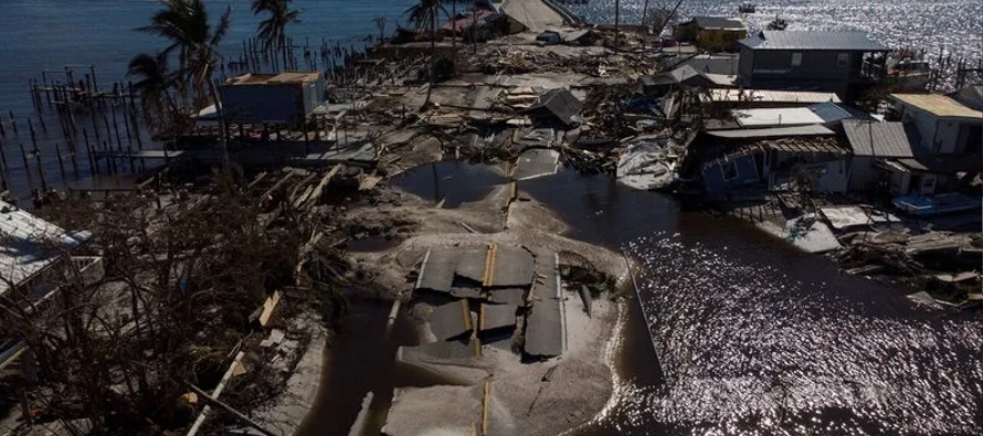 Los meteorólogos esperan que se desarrollen dos huracanes importantes y unos seis huracanes...