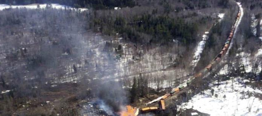 El Servicio Forestal de Maine indicó en un comunicado que tres motores de locomotora y seis...