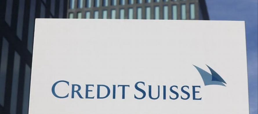 UBS se apresura a completar el rescate de Credit Suisse, respaldado por el Estado, que...