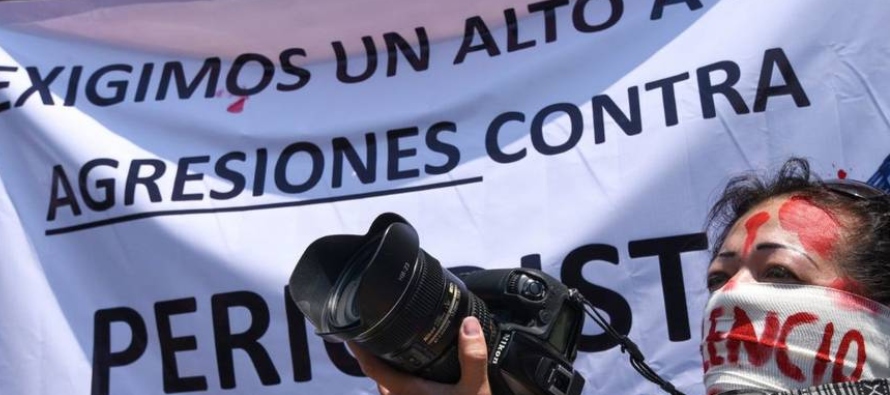 Asimismo, se llamó la atención sobre los 28 periodistas mexicanos que permanecen...