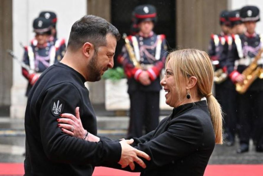 La primera ministra, Giorgia Meloni, ha respaldado de forma incondicional la ayuda militar y de...