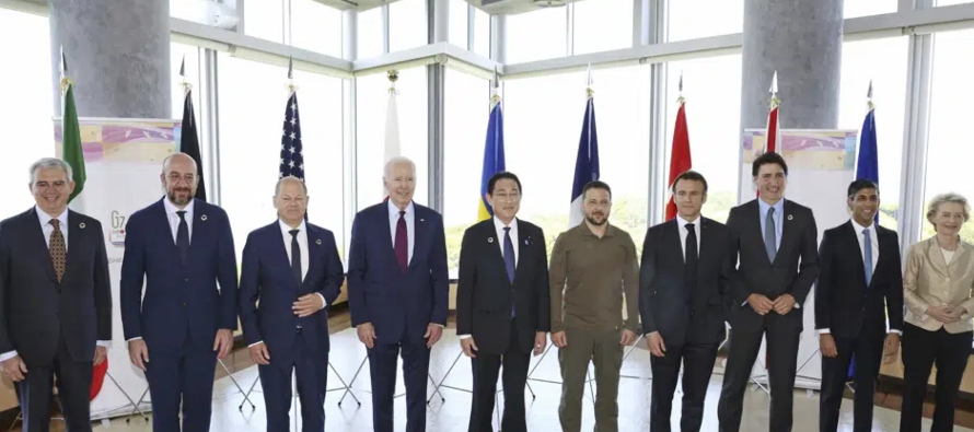 Las imágenes de la cumbre del G7 de este año muestran a los mandatarios de los mismos...