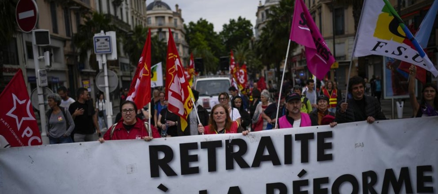 La prohibición ha mantenido a la famosa alfombra roja de Cannes libre de protestas y...