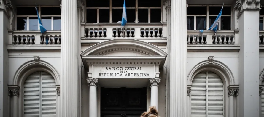 Un escenario aciago que va camino de frustrar los pronósticos del Gobierno argentino, que...