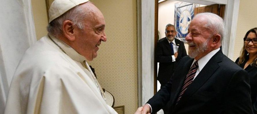 La satisfacción por las buenas relaciones bilaterales entre el Brasil y la Santa Sede, la...