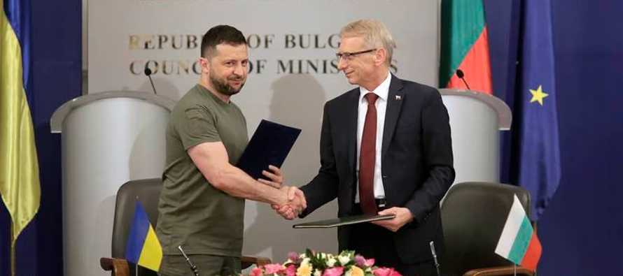 El primer ministro búlgaro, Nikolai Denkov, destacó el apoyo de su país,...