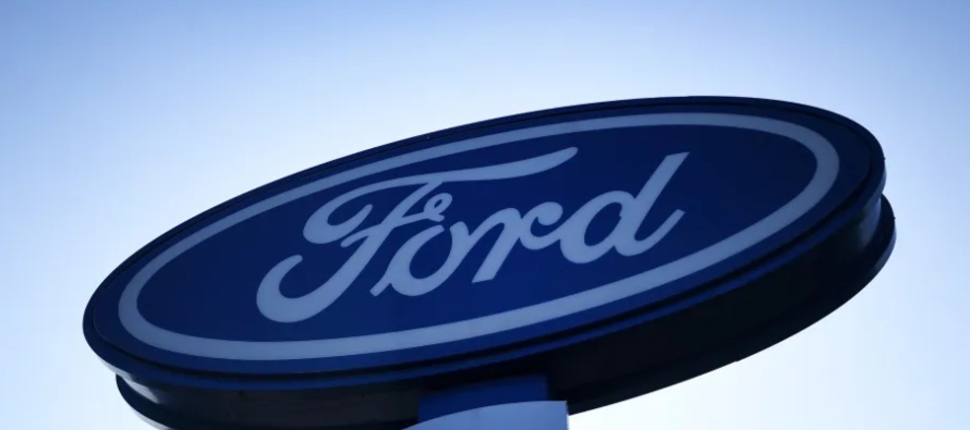 Finalmente Ford Pro, dedicada a vehículos y servicios comerciales, ingresó en el...